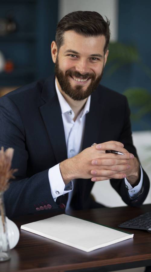 front-view-smiley-man-posing-cv